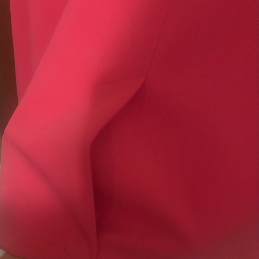 Gorgeous Suit in Vibrant Pink Suit. BRAND NEW WT- entire suit ! - Picture 15 of 16